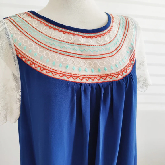 Umgee Dress Turquoise Blue Lace Sleeves / Size Small - Picture 1 of 6